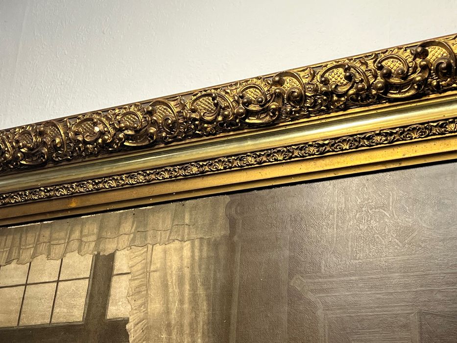 Картина в золотой раме, декор