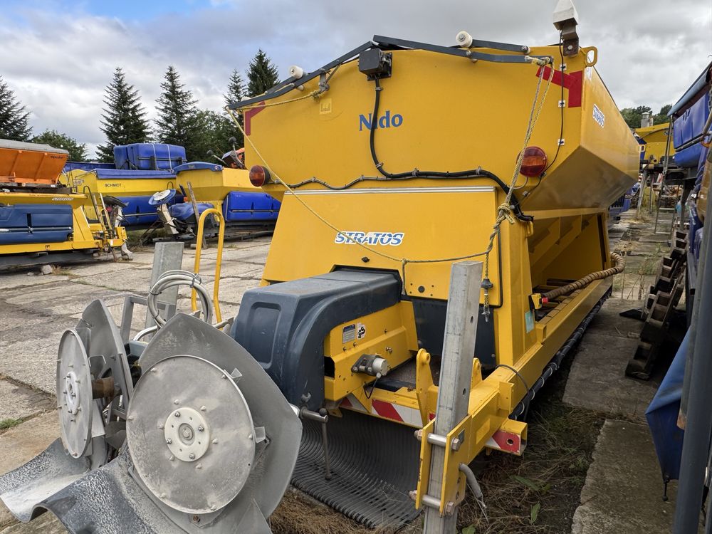 Schmidt Stratos 9m3 TAŚMA piaskarka solarka spreader streu Nido salt
