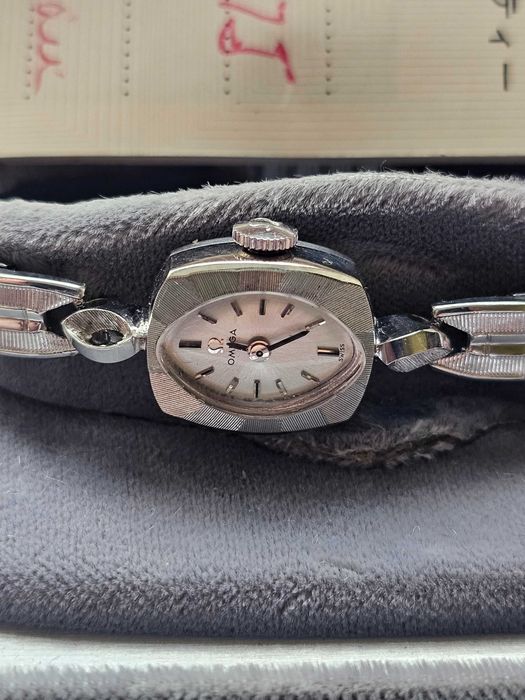 Złota Omega Vintage Lite złoto 14K White Gold pudło dokumenty brans