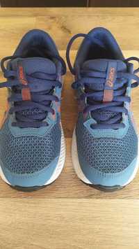 Sapatilha Asics tamanho 36