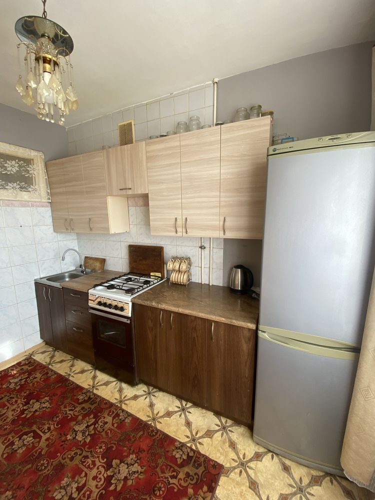 Оренда 2 кімнатної квартири, вул. Коновальця