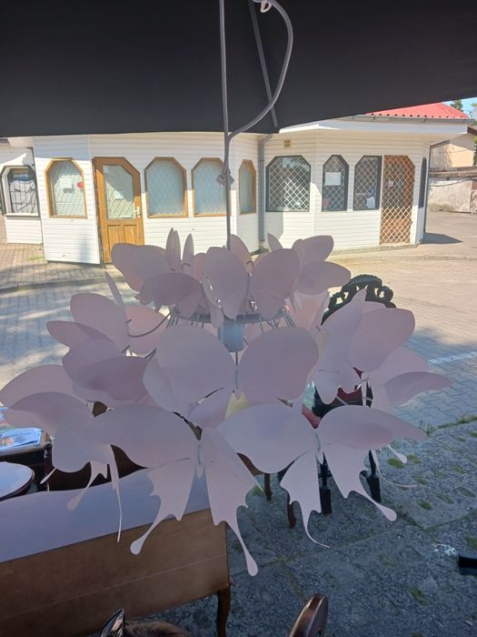 Żyrandol do sypialni dziecka