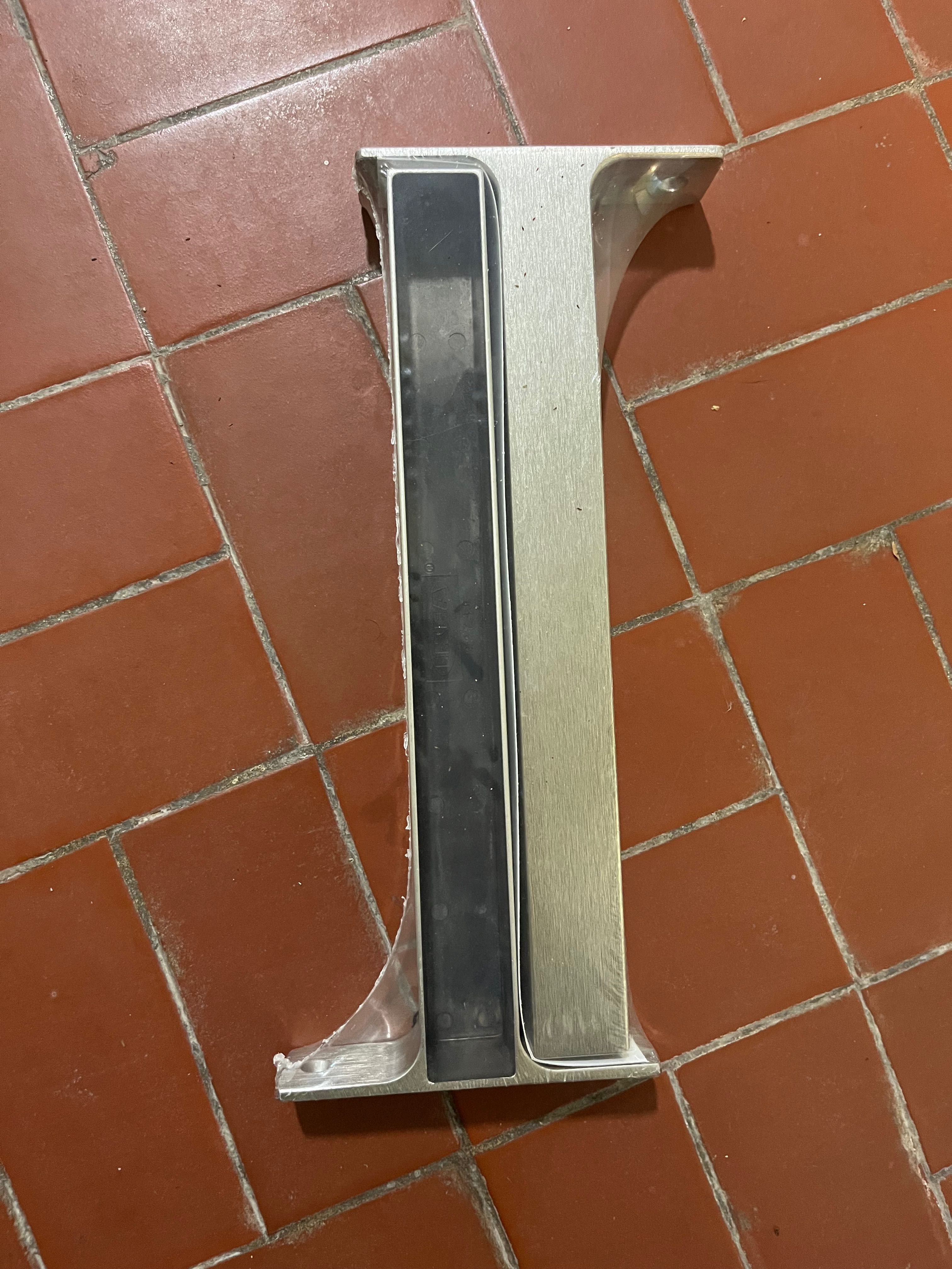 Suportes de prateleira Ikea– 28 cm –Alumínio escovado