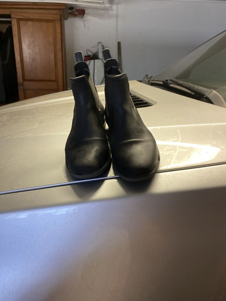 Botas de iquitaçao