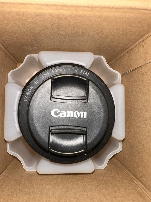 Обєктив Canon EF 50mm F 1.8 STM