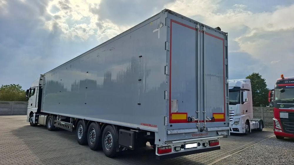 Schwarzmuller J-SERIE / RUCHOMA PODŁOGA / 92m3 / CARGO FLOOR / SAF /  Salon PL / Możliwość finansowania EFL