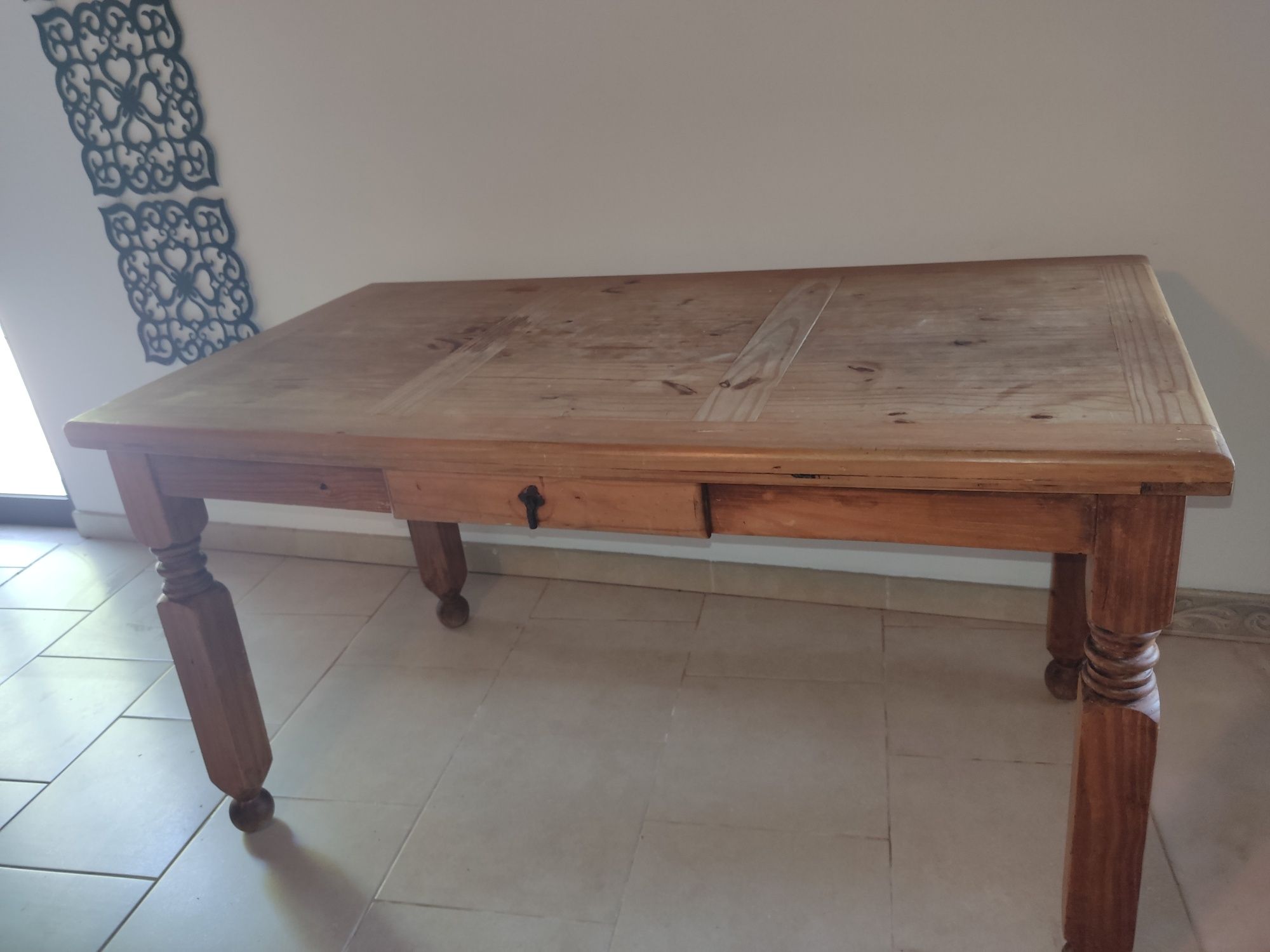 Mesa jantar de madeira maciça estilo rústico