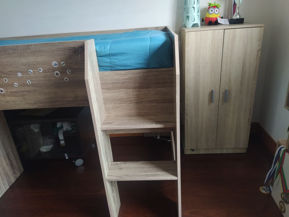 Mobilia quarto se criança com colchão Pikolin anti-acaros