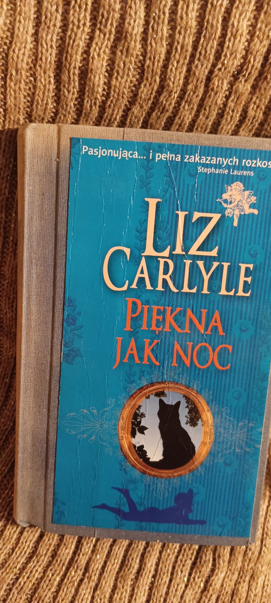Liz Carlyle, Piękna jak noc