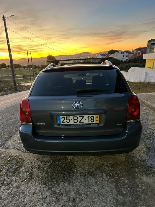 Toyota Avensis 2.2 D-CAT D4D Full Extras 177cv
