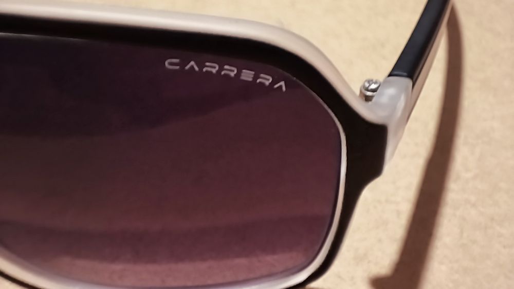 Óculos de sol Carrera NOVOS