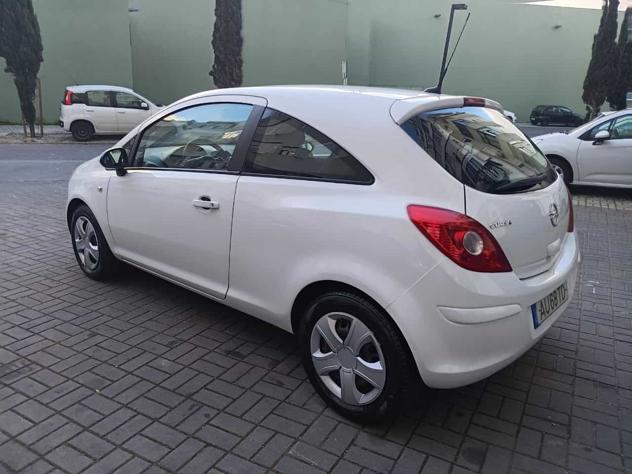 Opel corsa - pronto para andar