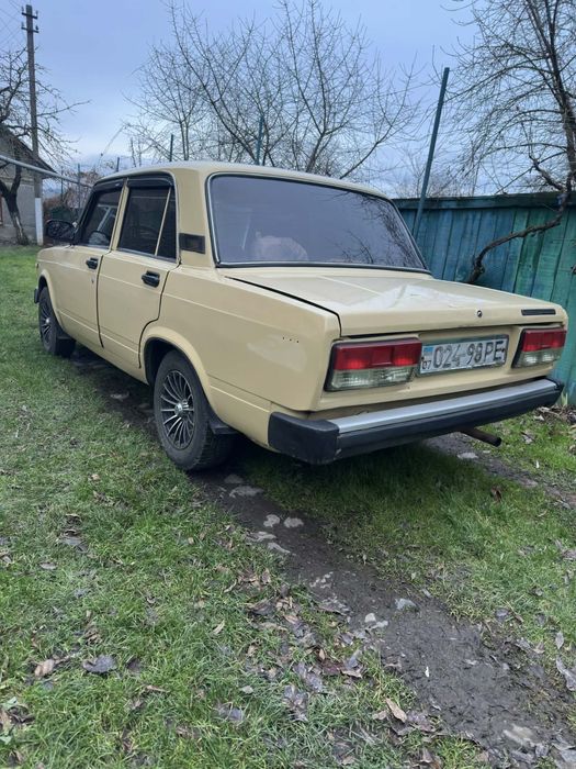 ВАЗ 2105 в хорошому стані.  Продаж по техпаспорту.