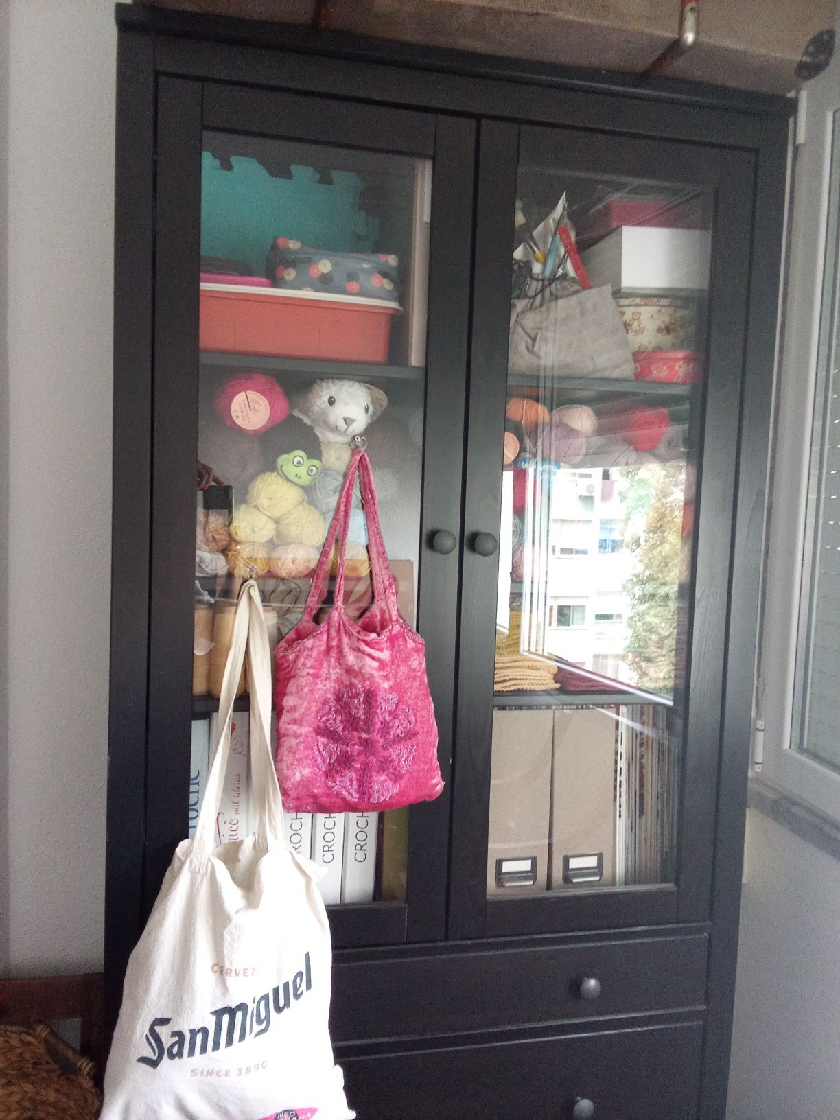 MóMóvel IKEA - 3 gavetas, portas vidro