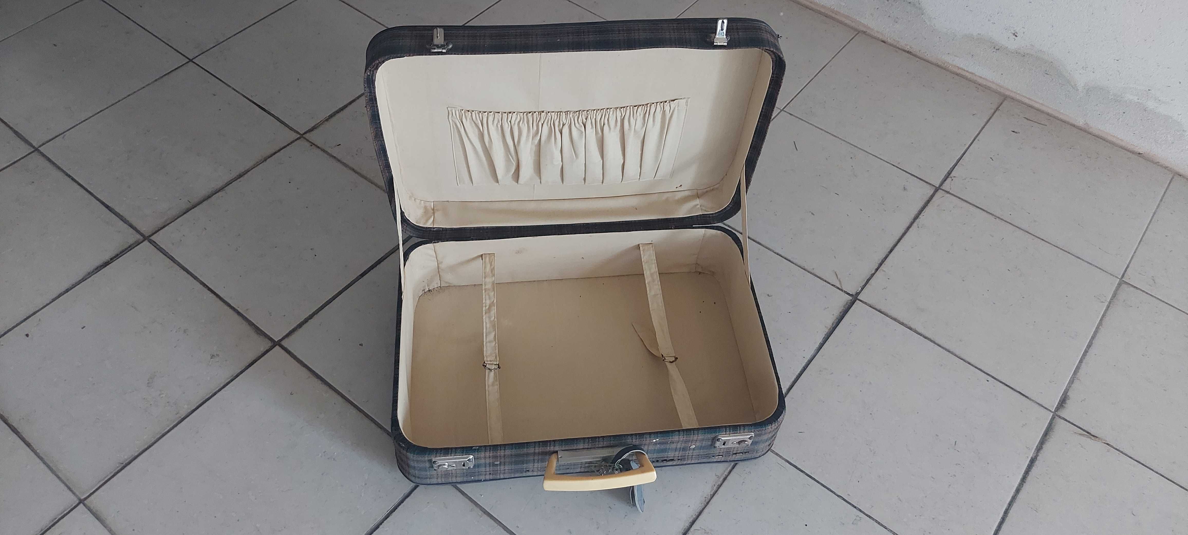 Mala viagem anos 70