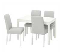 Conjunto mesa e 4 cadeiras