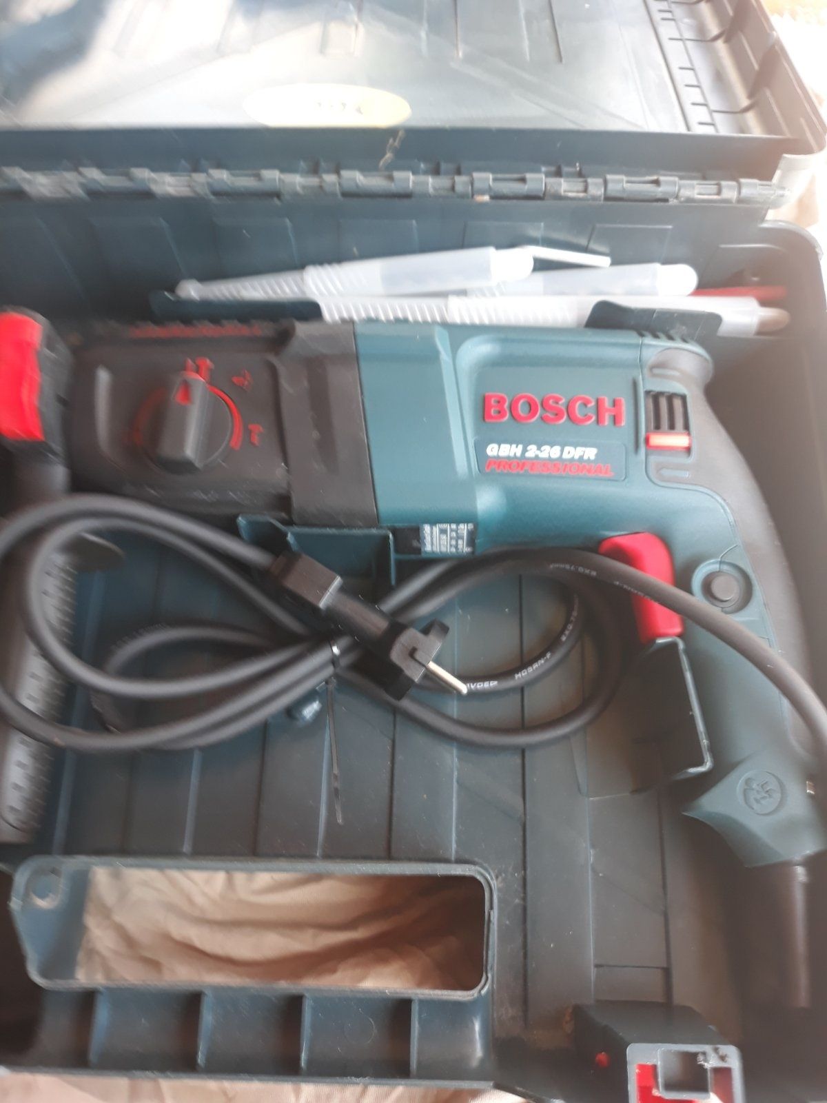 Перфоратор BOSCH GBN 2-26 DRE