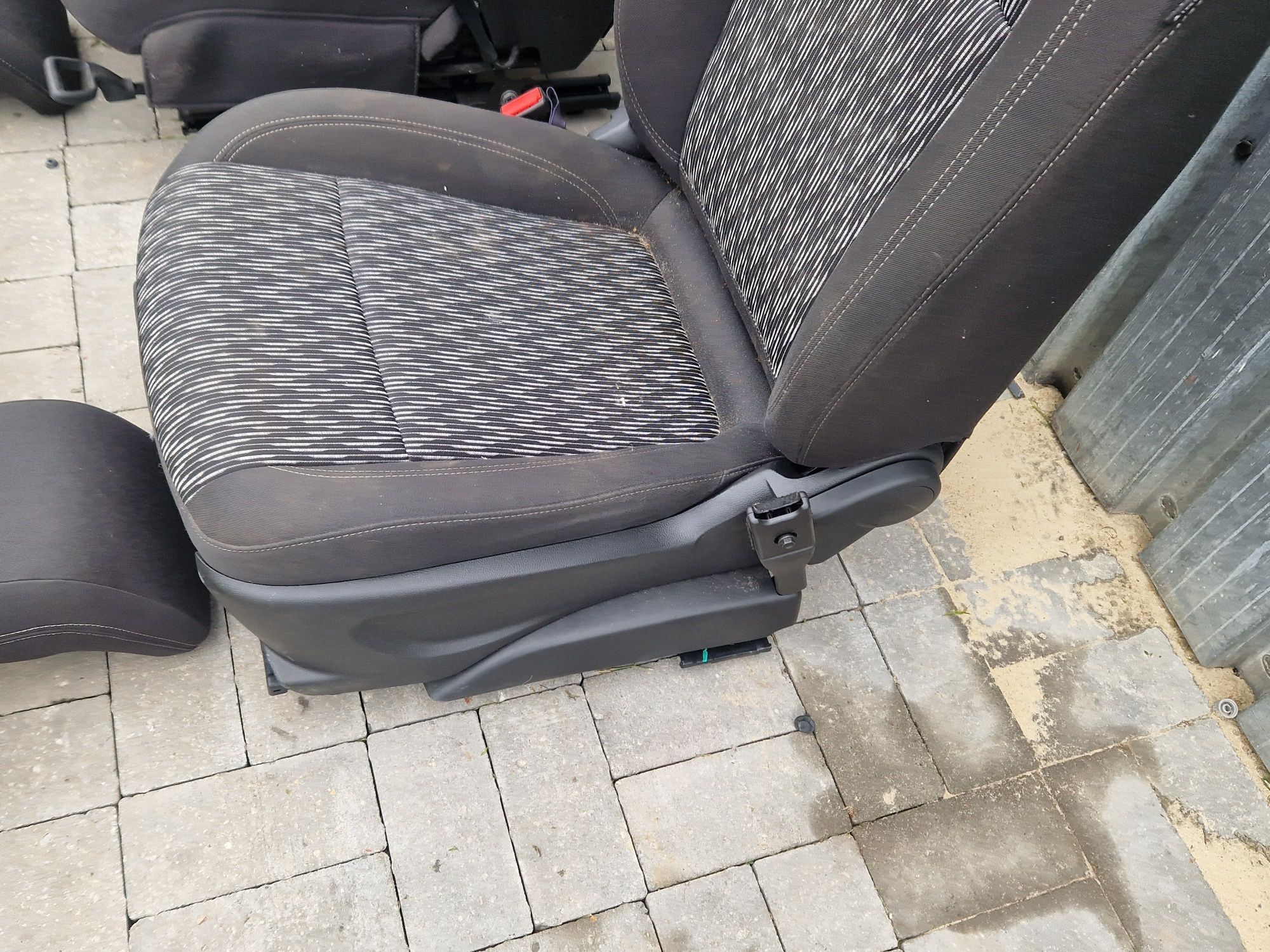 Fotele mokka anglik