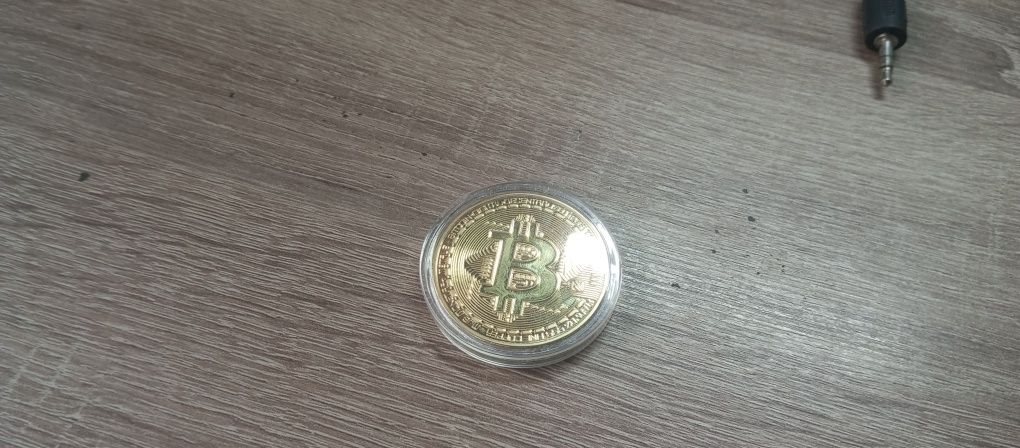 Биткоин монета ,bitcoin сувенир