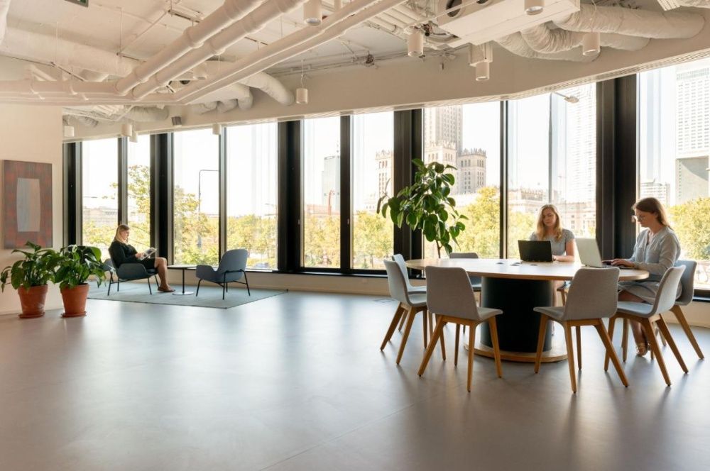 Wynajem biura w Warszawie:Znajdź powierzchnię biurową w Marszałkowska