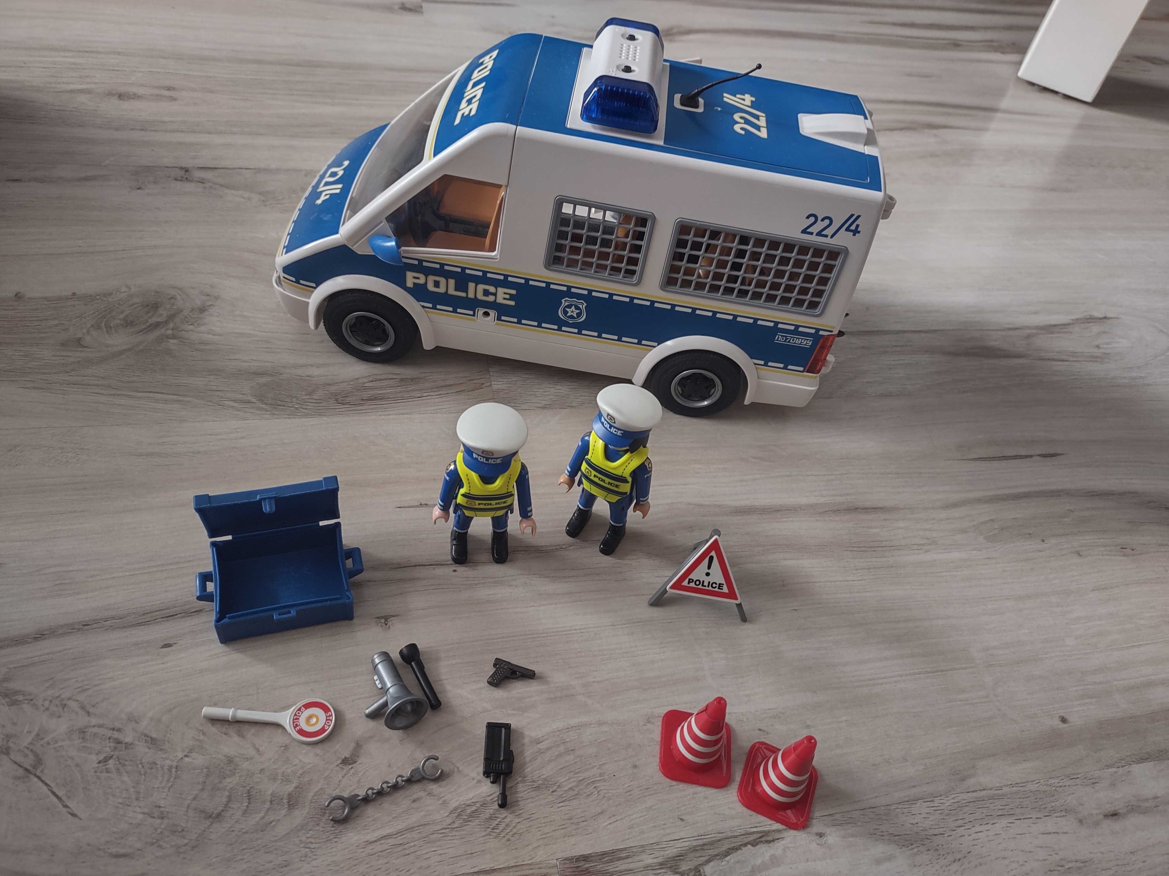 Radiowóz policyjny playmobil.