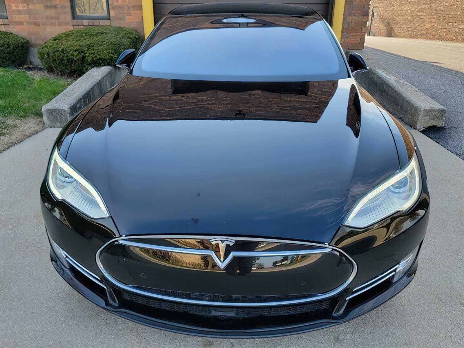 Tesla Model S P85D 2015