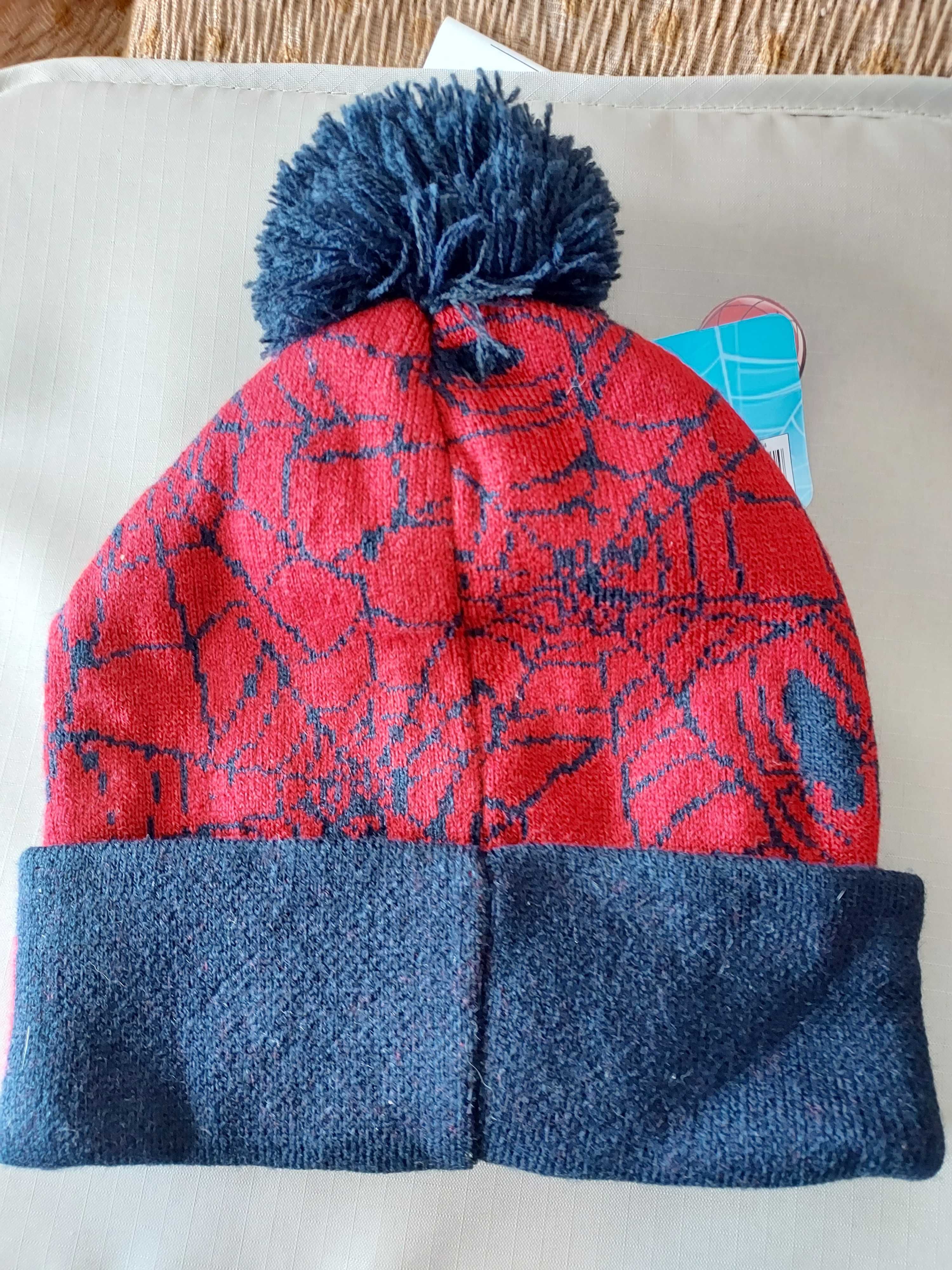 Gorro de menino  homem Aranha tamanho 54