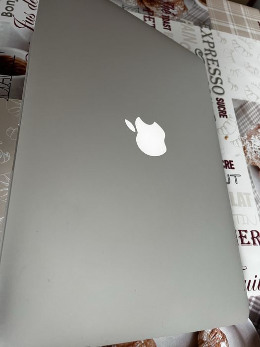 Macbook pro 2015 a 1502