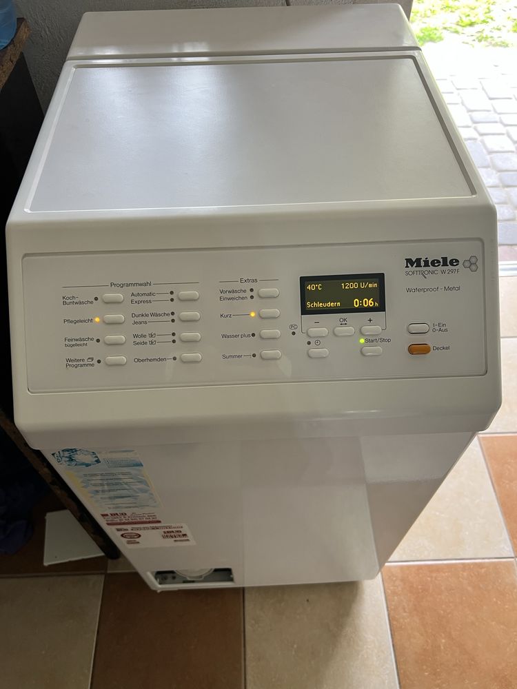 Пральна машина Miele Softtronic W297F чудовий стан