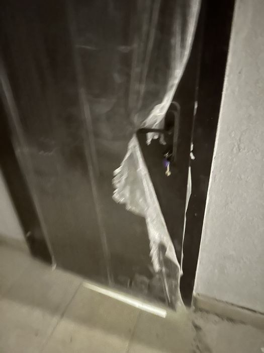 Продам входную дверь металлическую