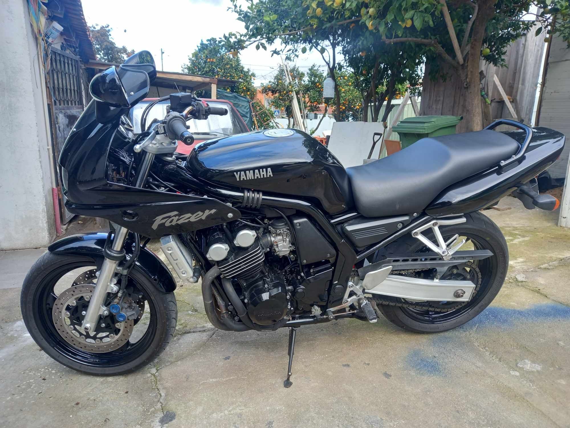 Vendo Yamaha fazer 600