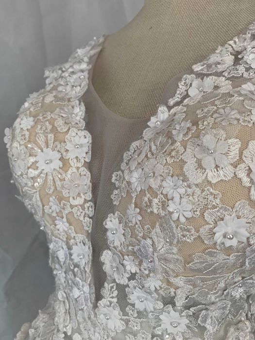 Nowa suknia ślubna 38/40 M/L boho-luxe hafty Princessa szampańska biel