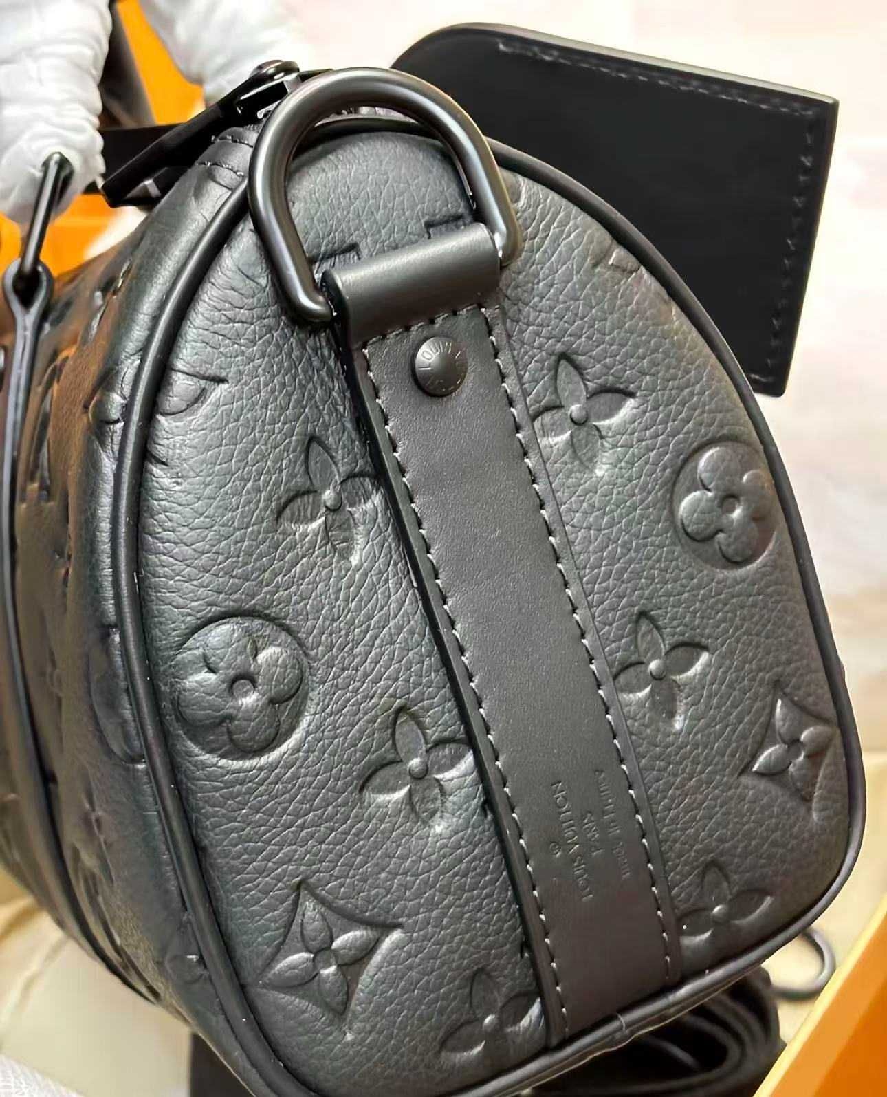 Mala de Viagem LOUIS VUITTON Keepall 25.