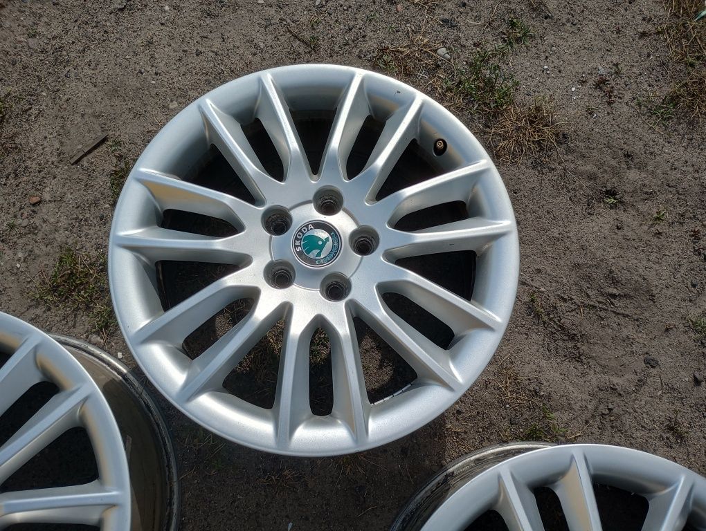 17" 5x112 SKODA Oryginalne Alufelgi Octavia Superb Yeti Felgi Audi