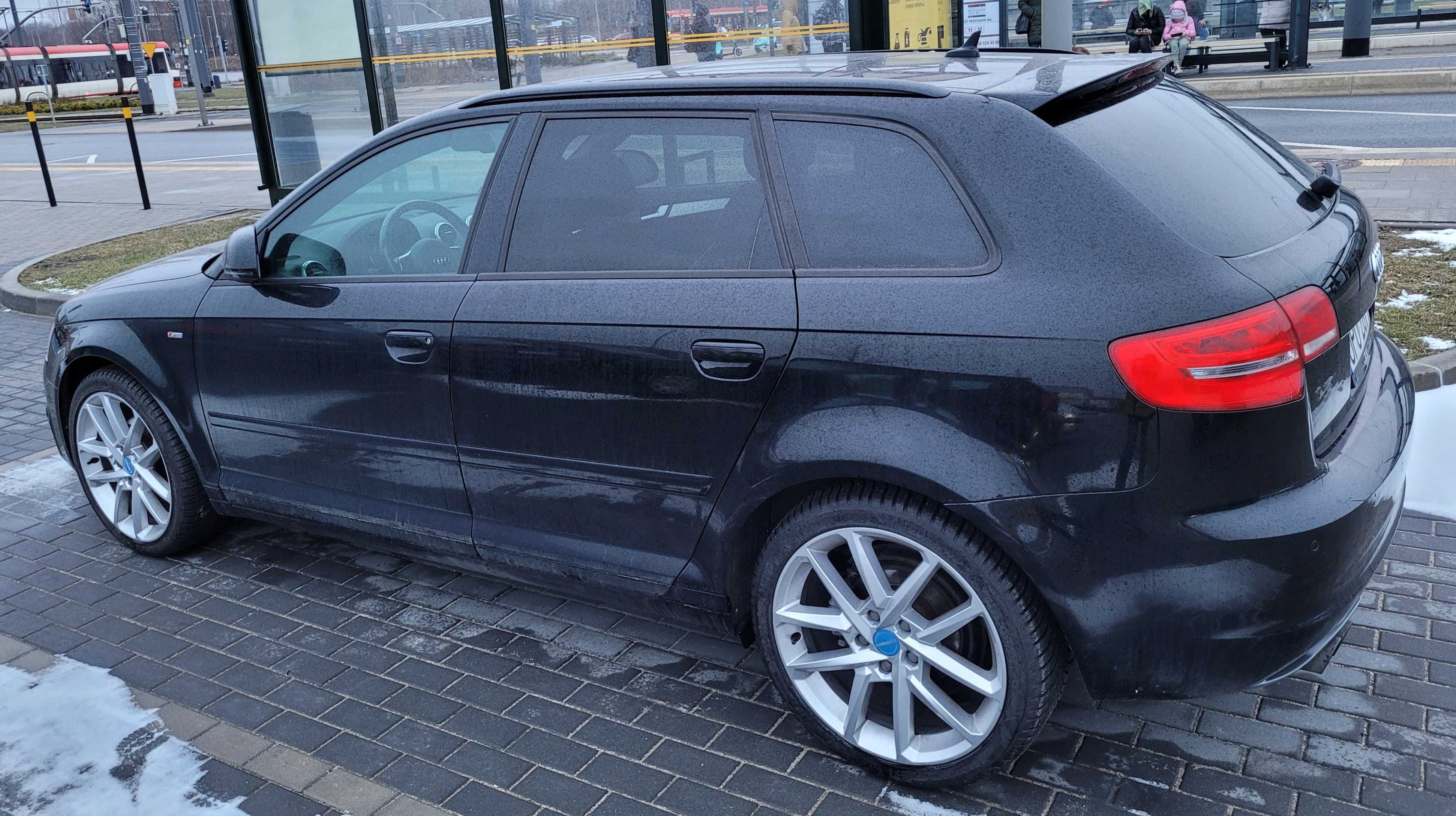 Komplet koła: opony całoroczne stan bdb R 18 225/40 Goodyear z felgami