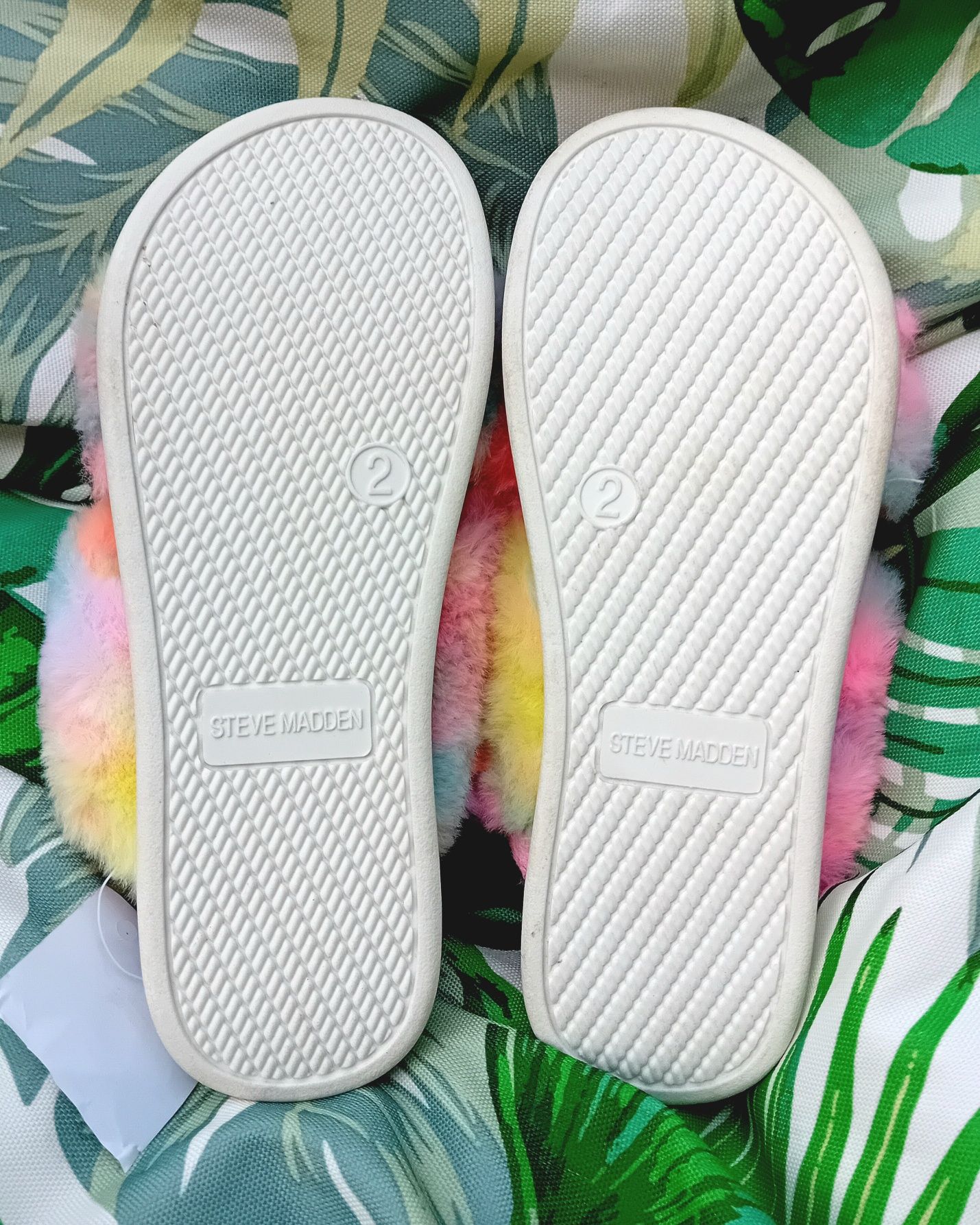 Steve Madden Puchate Tie Dye Śliczne rozmiar 35