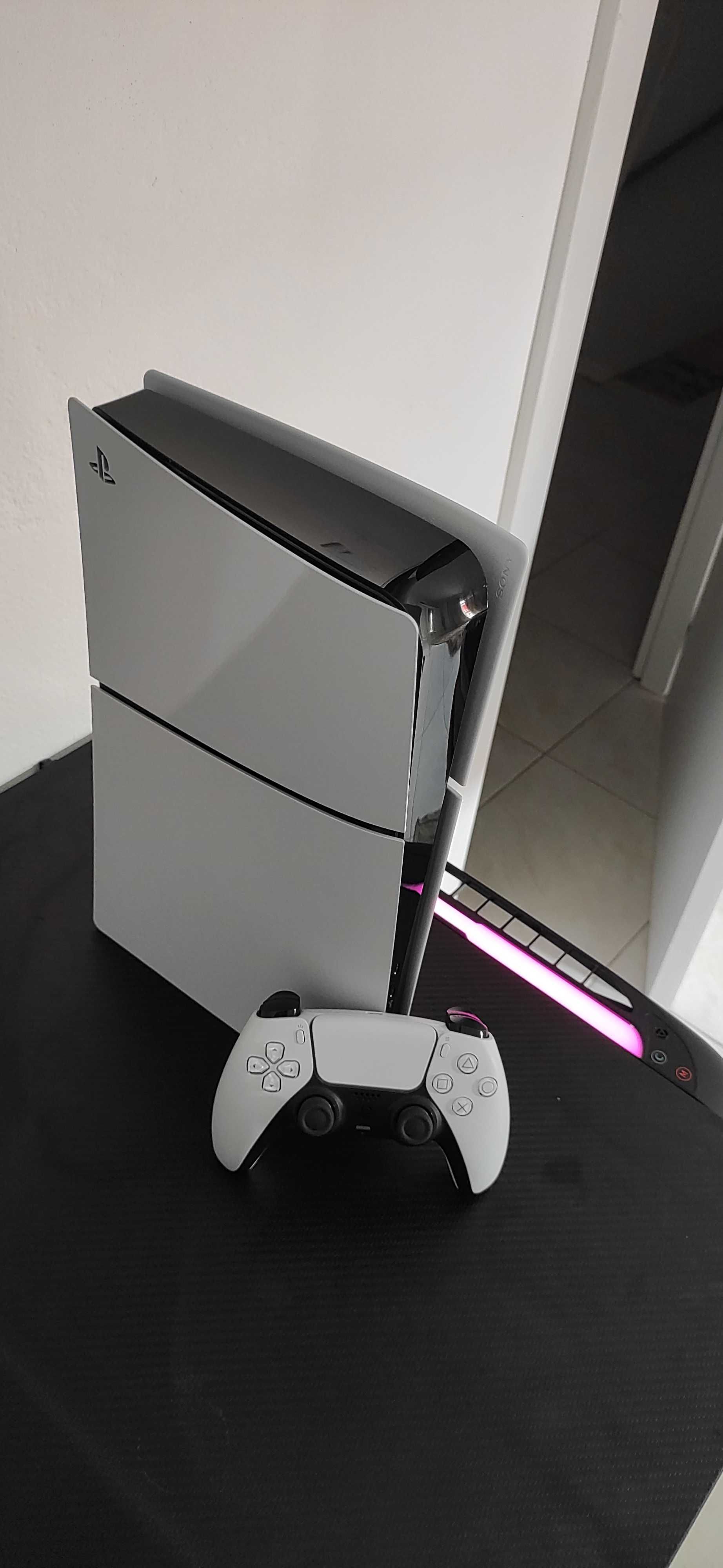 PS5 digital 1T praticamente novo, para vender rápido