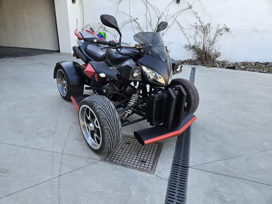 Quad szosowy 250 cc JAK NOWY bardzo mały przebieg . Kategoria B