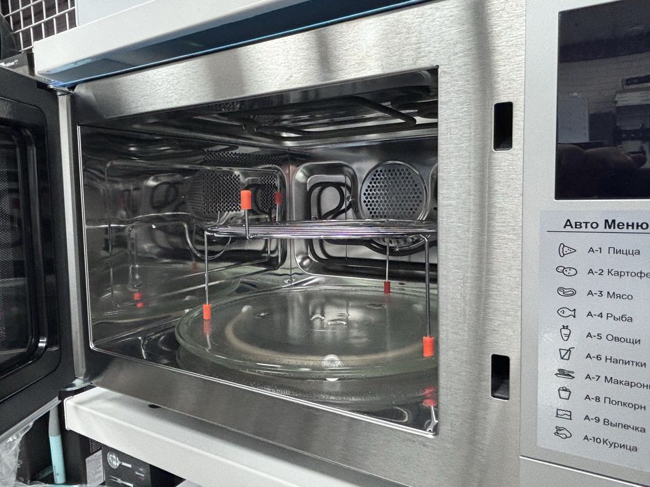 Мікрохвильовка з грилем та конвекцією Midea AW925EXG