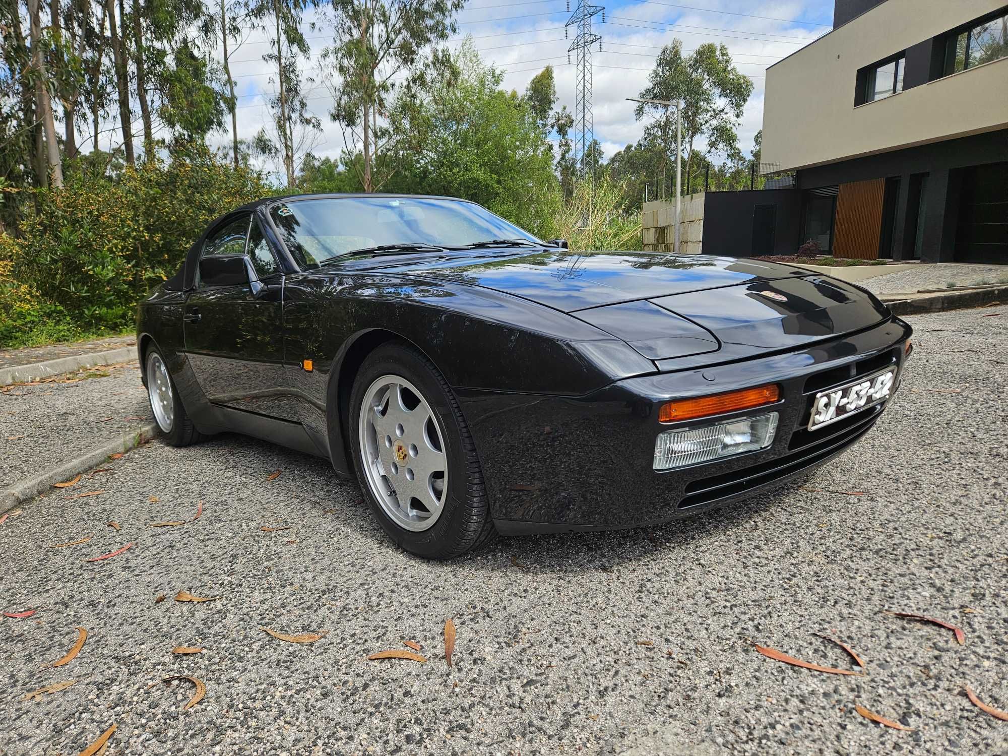 Porsche 944 Turbo Cabrio