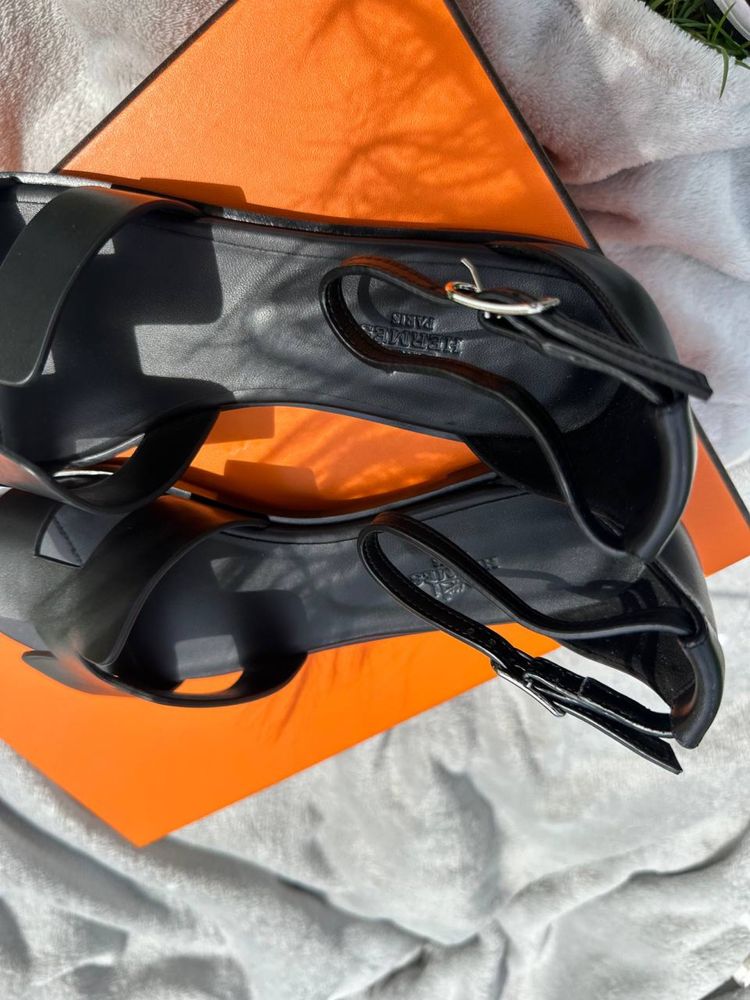 Hermes santorini  40.5 ; 38.5 розмір