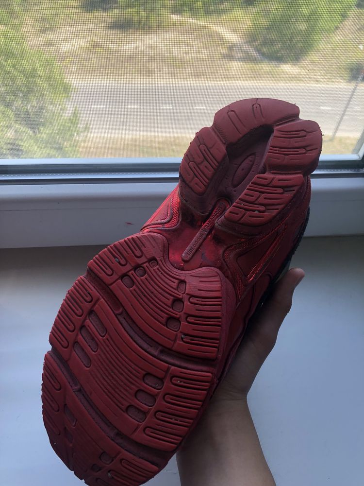 Raf simons scarlet