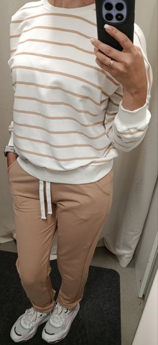 Komplet dresowy damski