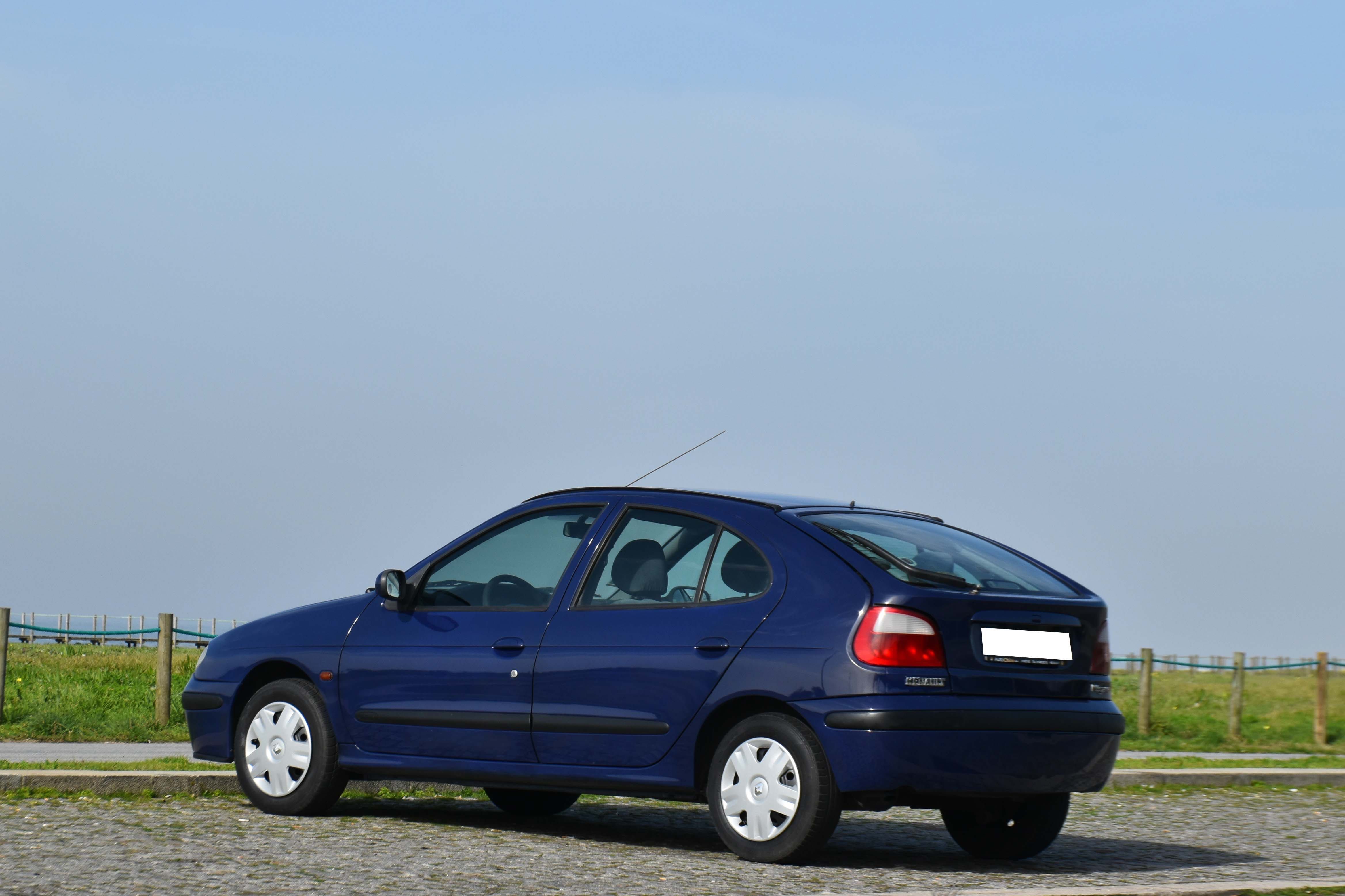 Renault Megane 1.4 - Desde 40€ /mês