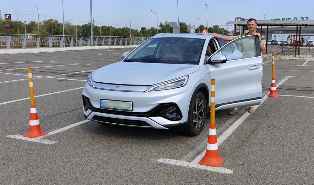 Автоінструктор. Уроки водіння. Автоматична коробка.