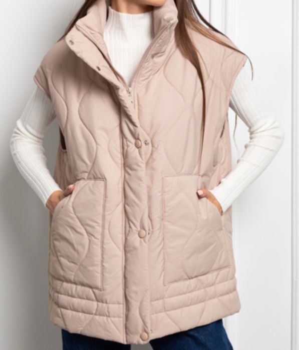 Жилетка однотонна, колір чорний