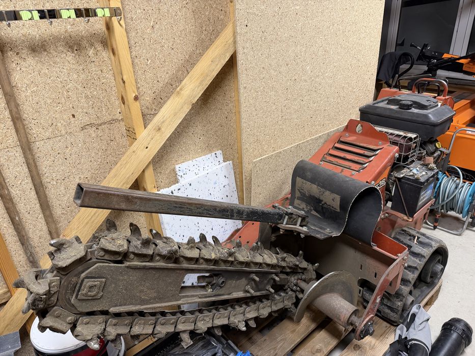 Ditch Witch RT16 koparka łańcuchowa