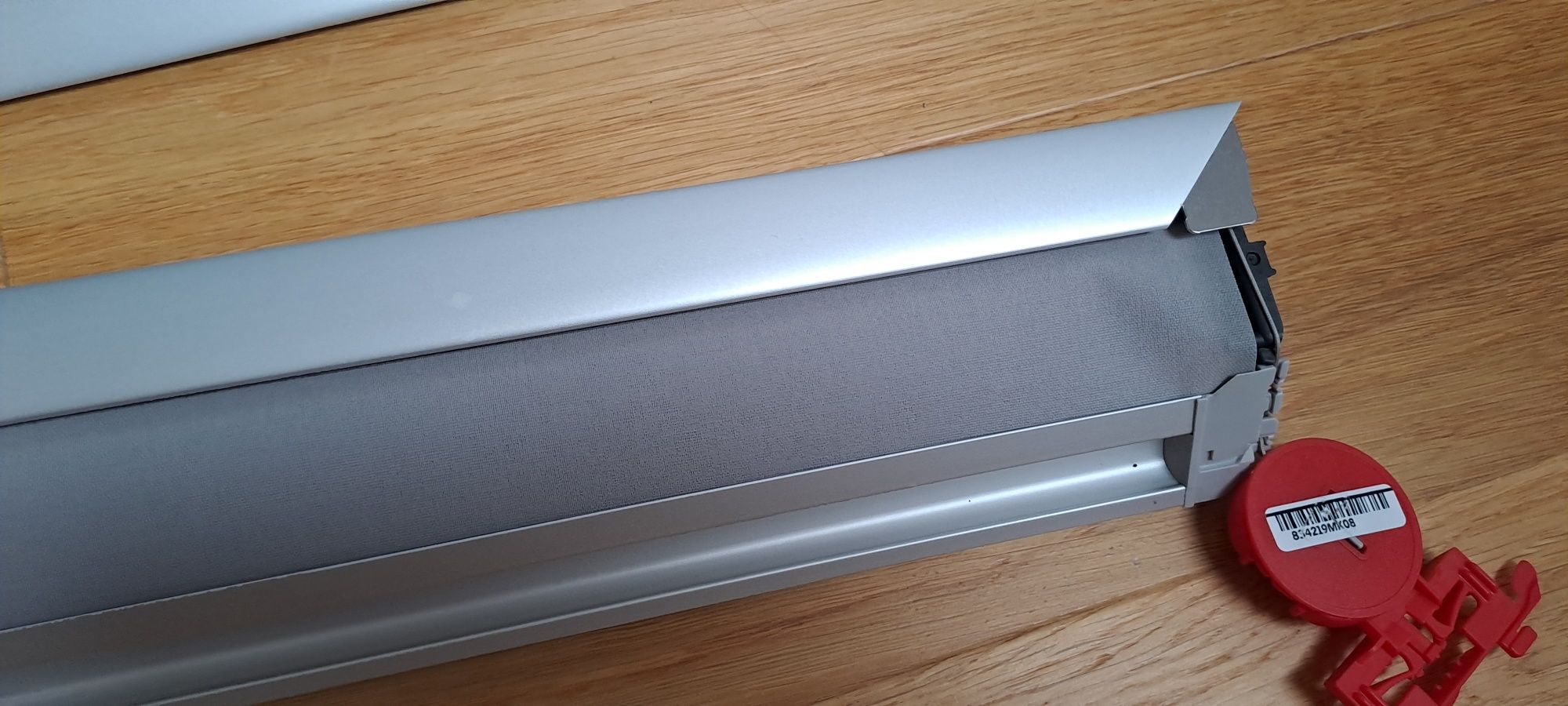 Roleta przyciemniająca velux GZL MK08