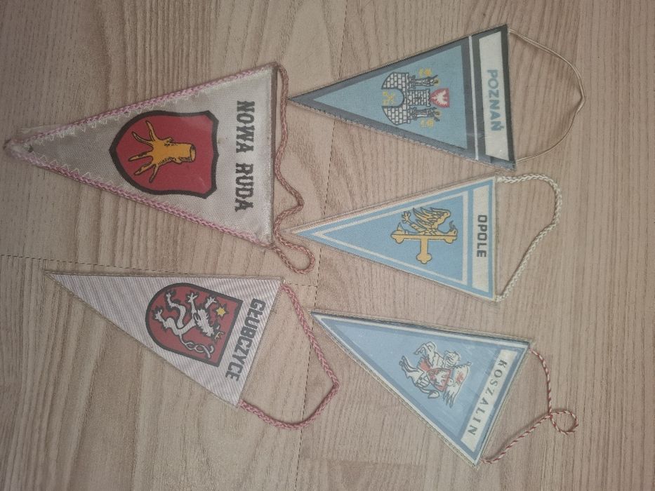 Zestaw małych proporczyków z PRL. Opole,Poznań, Nowa Ruda, Koszalin