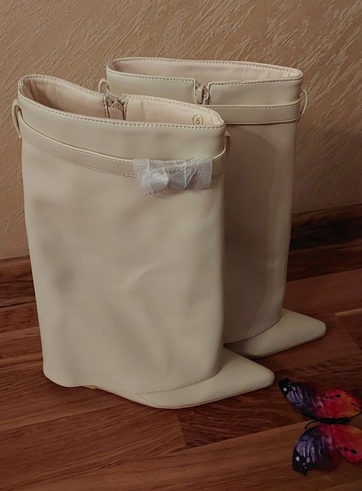 Оригинальные сапоги Ексклюзивные размер 38